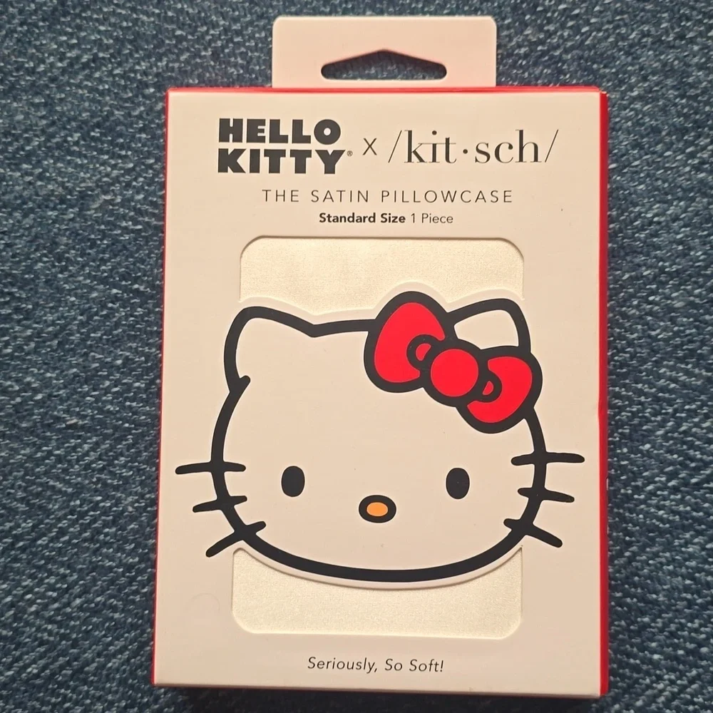 Kitsch x Hello Kitty Satin Pillowcase in Ivory Kitty Bow